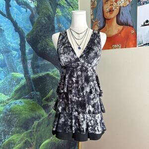tie dye black white tiered top indie fairy y2k